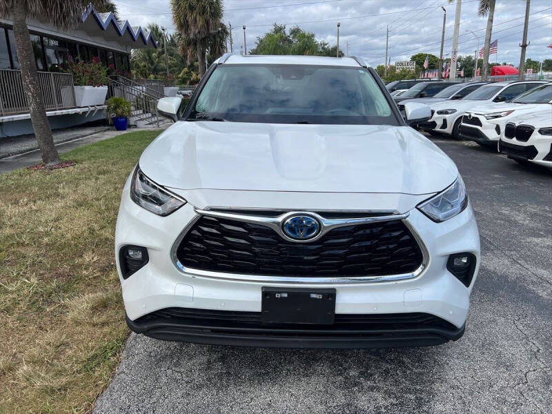 2023 Toyota Highlander Hybrid Limited