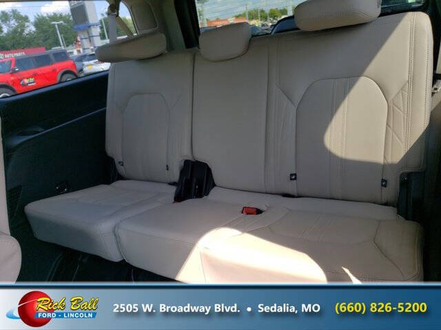 2022 Ford Expedition MAX Platinum