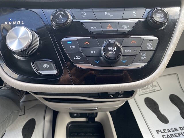 2019 Chrysler Pacifica Touring L