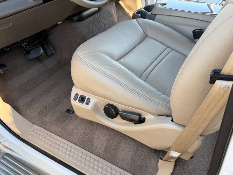 2000 Ford Excursion Limited