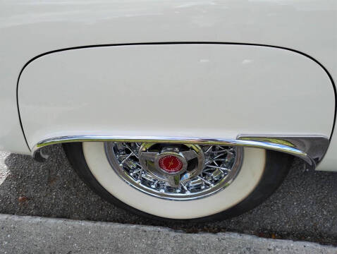 1957 Ford Thunderbird