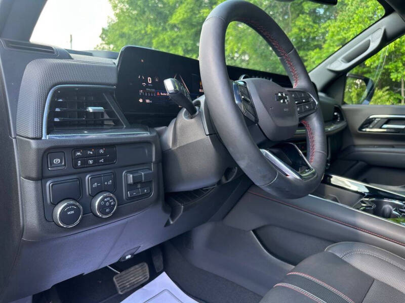 2025 Chevrolet Tahoe RST