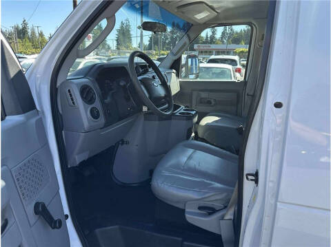 2013 Ford E-Series E-250
