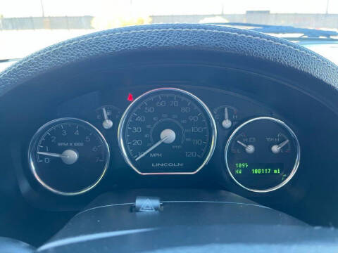 2008 Lincoln Mark LT