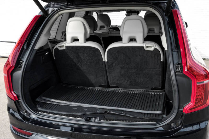 2020 Volvo XC90 T5 Momentum