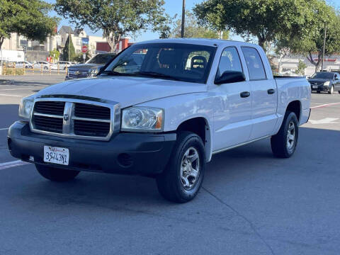 2005 Dodge Dakota ST