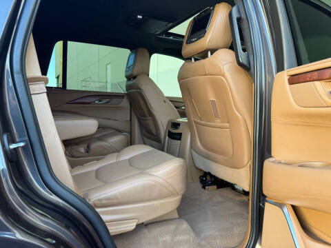 2017 Cadillac Escalade Platinum