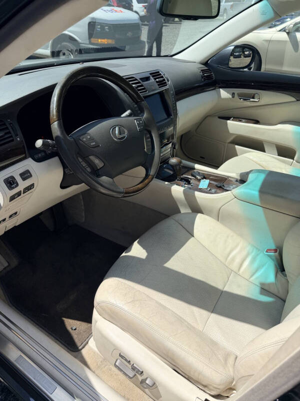 2008 Lexus LS 460