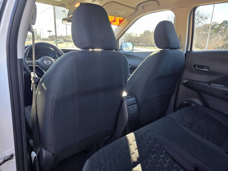 2024 Nissan Kicks SV