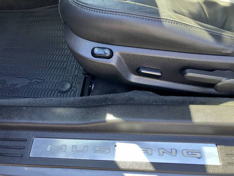 2012 Ford Mustang GT Premium