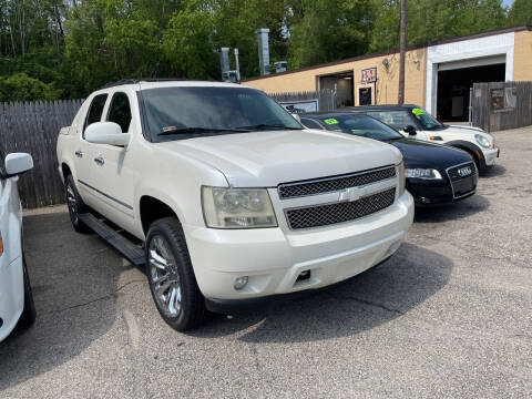 2011 Chevrolet Avalanche for sale at Porcelli Auto Sales in West Warwick RI