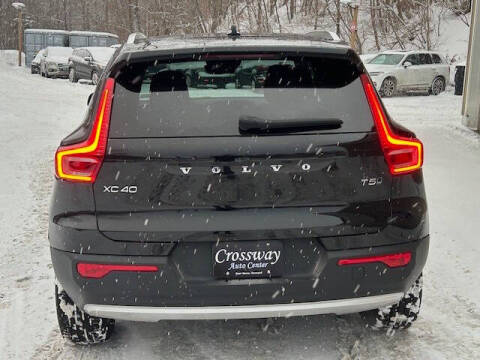 2020 Volvo XC40 T5 Momentum