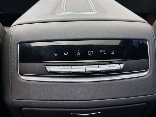 2023 Cadillac Escalade Sport