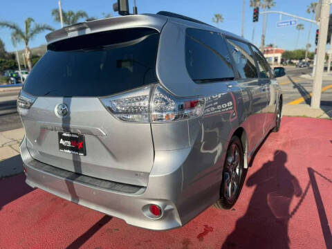 2019 Toyota Sienna SE Premium 8-Passenger