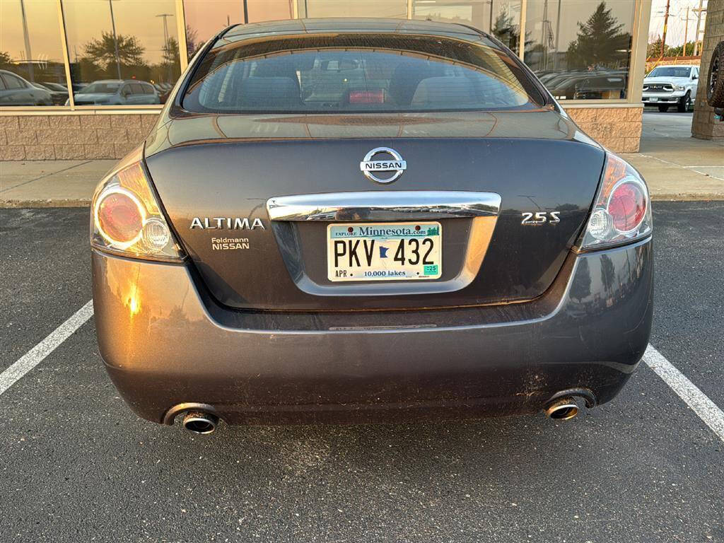 2011 Nissan Altima for sale at Victoria Auto Sales in Victoria, MN