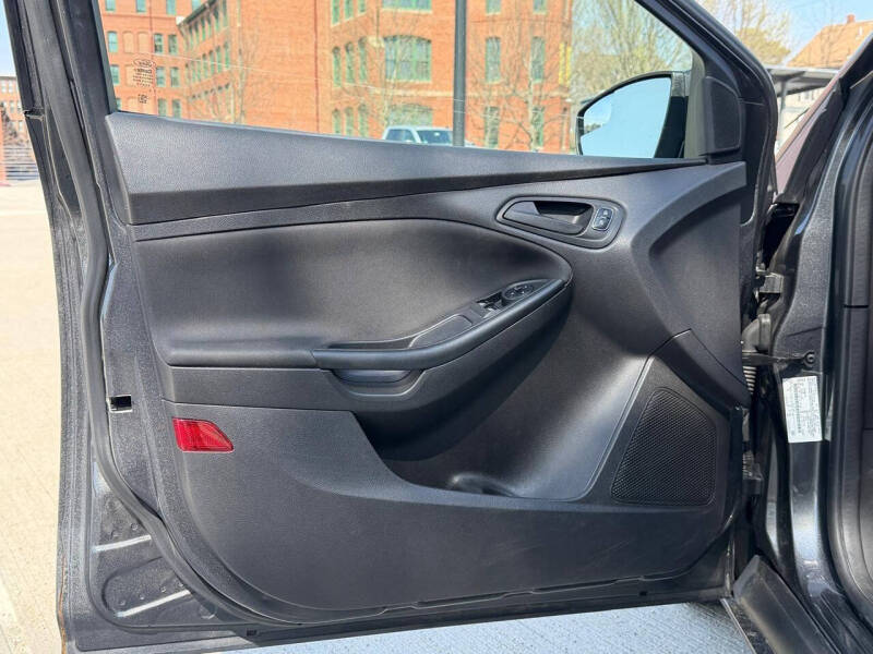2017 Ford Focus S