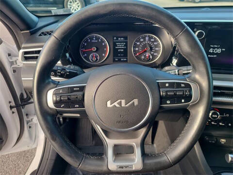 2023 Kia K5