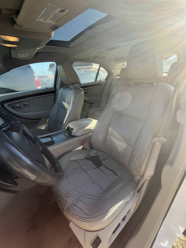 2010 Ford Taurus Limited