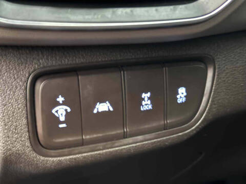 2020 Hyundai Santa Fe SE