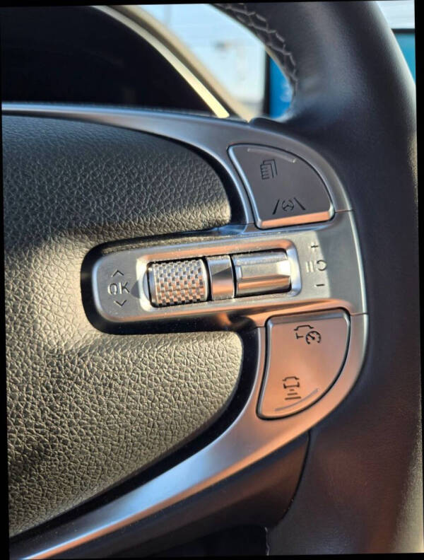 2023 Genesis GV70 2.5T Standard