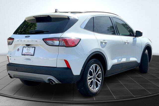2022 Ford Escape SEL