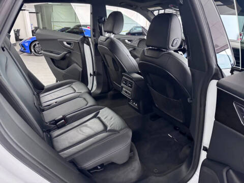 2019 Audi Q8 quattro Premium 55 TFSI