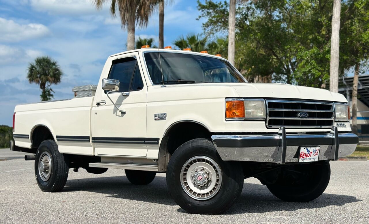 1990 Ford F-250 35
