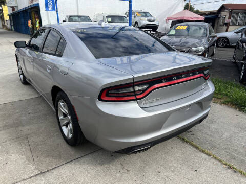 2015 Dodge Charger SXT