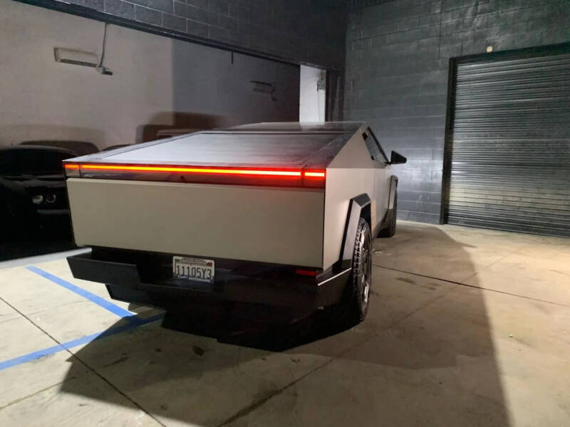 2024 Tesla Cybertruck