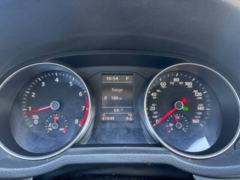 2017 Volkswagen Passat 1.8T R-Line