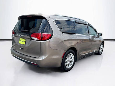 2018 Chrysler Pacifica Touring L Plus