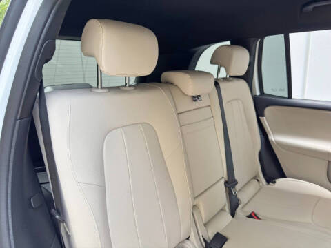 2025 Mercedes-Benz GLB GLB 250