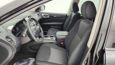 2020 Nissan Pathfinder S