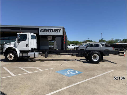 2015 Freightliner M2 106