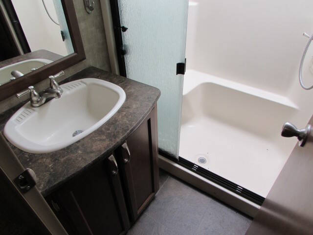 2015 KZ-RV DURANGO 29
