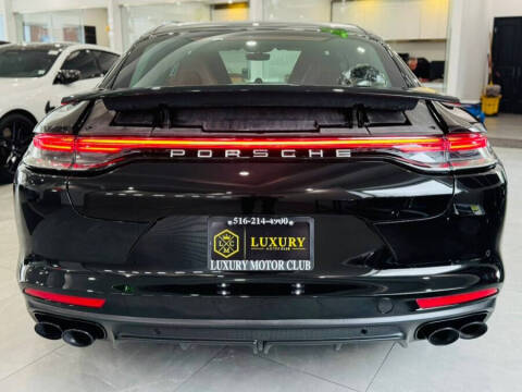 2022 Porsche Panamera 4 Platinum Edition