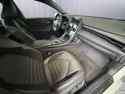 2022 Toyota Avalon Hybrid XSE Nightshade