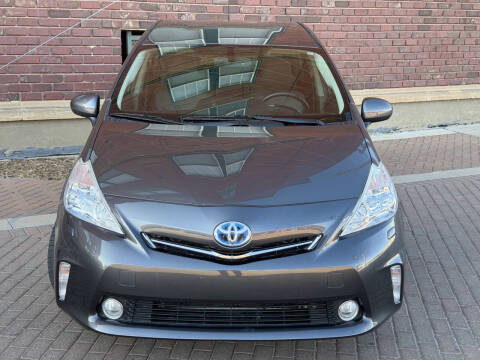 2013 Toyota Prius v Five