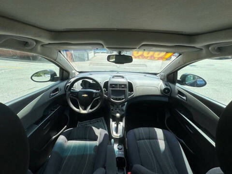 2015 Chevrolet Sonic LT Auto