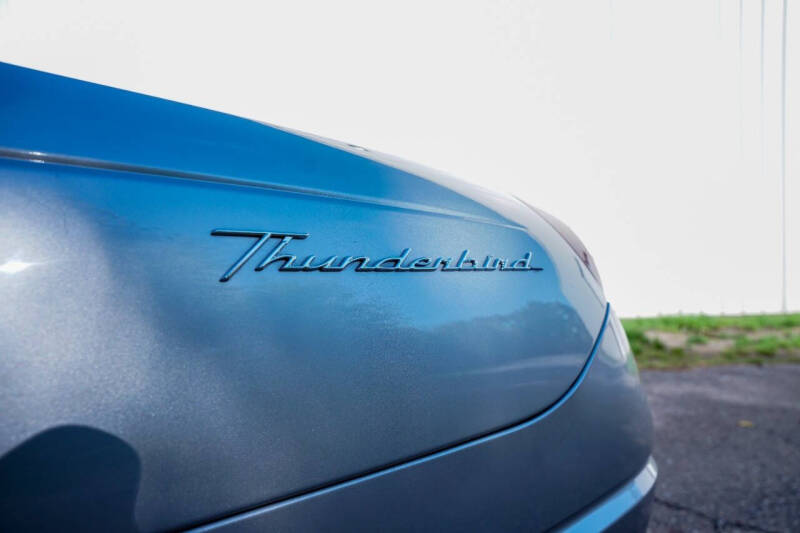 2004 Ford Thunderbird Deluxe