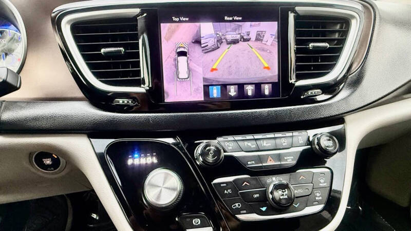 2018 Chrysler Pacifica Touring L