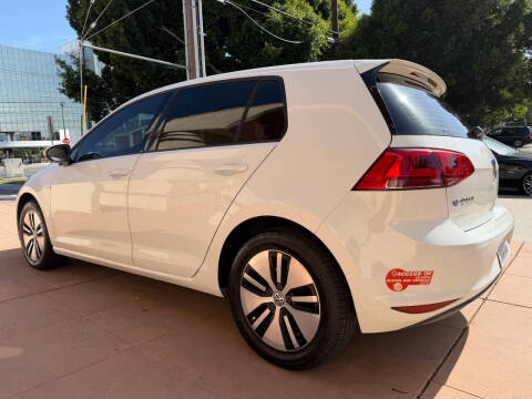 2016 Volkswagen e-Golf SE