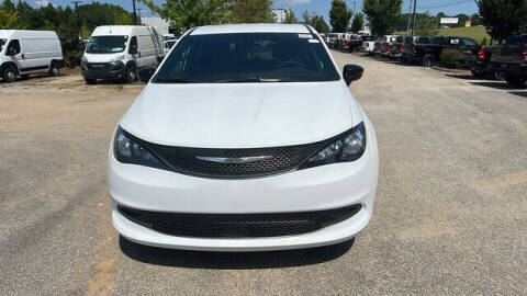 2026 Chrysler Voyager LX