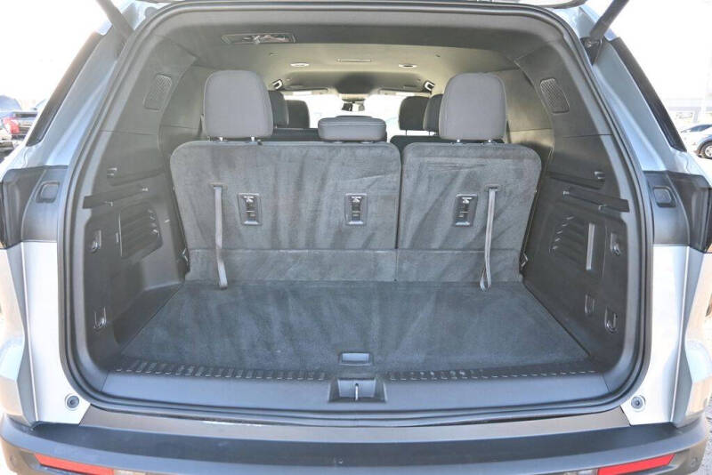 2024 Chevrolet Traverse LS