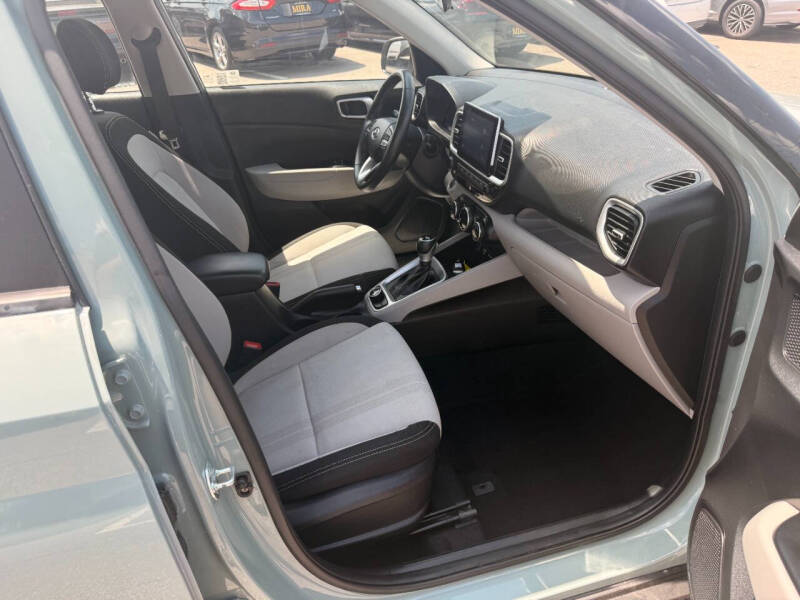 2025 Hyundai Venue SEL
