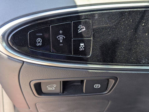 2023 Genesis GV70 2.5T Standard