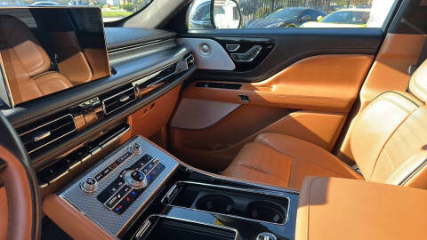 2020 Lincoln Aviator Black Label