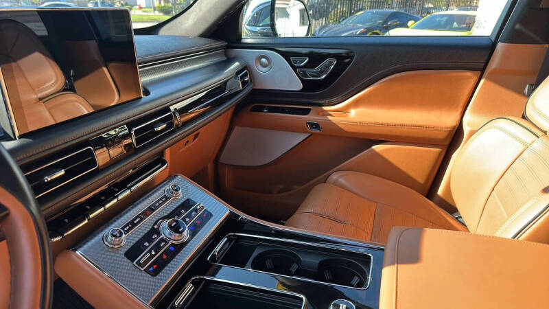 2020 Lincoln Aviator Black Label