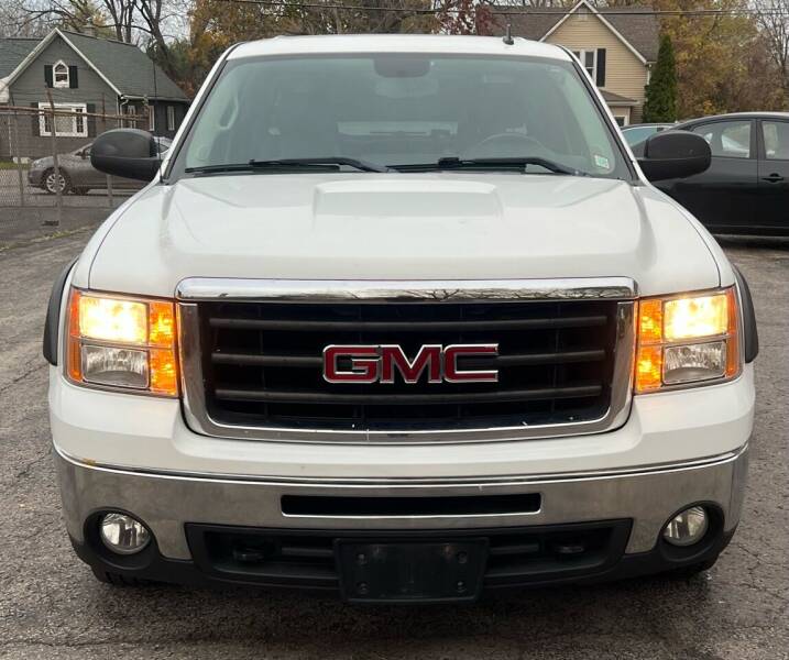 2009 GMC Sierra 1500 for sale at Select Auto Brokers in Webster NY
