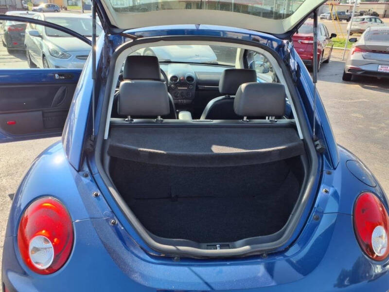 2008 Volkswagen New Beetle S